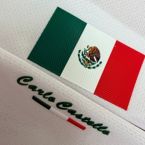 Etiquetas de transferencia de calor DTF de alta calidad con logotipo personalizado OEM, personalizadas, aptas para etiquetas de ropa. - Product Image 2