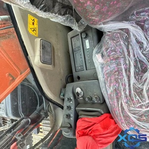 Excavadora de cadenas Hitachi ZX200 3G usada de 20 toneladas con motor Isuzu, caja de cambios, rodamientos y PLC para construcción en stock - Product Image 5