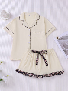 Pigiama Estivo da Donna con Bordo Leopardato, Maniche Corte, Pantaloncini, Bottoni, Orlo Arricciato, Morbido ed Elastico, Casual, per il Relax e il Sonno - Product Image 3