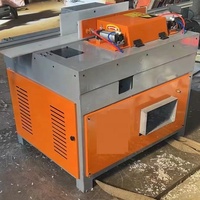 Machine automatique de découpe de palettes en bois avec moteur, capacité de 10-20 pièces/min, puissance de 11 kW, pour la découpe d'angles, le chanfreinage et le rainurage