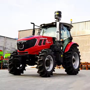 Tracteur agricole 100HP durable pour le travail du sol, le transport et la pulvérisation avec jeu complet d'outils agricoles - Product Image 6