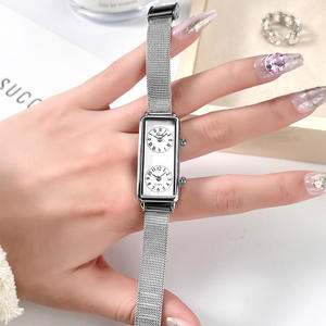 นาฬิกาข้อมือผู้หญิงดีไซน์สร้างสรรค์ สองเขตเวลา สไตล์เรโทร ทรงสี่เหลี่ยม ควอตซ์ ของขวัญคริสต์มาส - Product Image 1