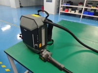 Máquina Láser de Pulso 3 en 1 Portátil y de Escritorio para Eliminar Óxido, Pintura de Metal y Marcado de Logotipos