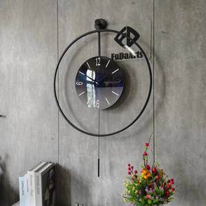 Reloj de Pared Moderno de Metal con Luz Nocturna LED de 60x92cm, Estilo Simple y Elegante para Sala de Estar, Comedor, Dormitorio, Hotel, Directo de Fábrica - Product Image 5