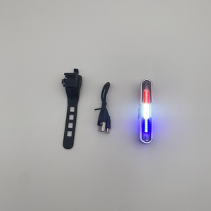 Ultra-lumineux LED trois couleurs USB charge batterie avertissement de sécurité <span class=keywords><strong>clignotant</strong></span> tube de selle installé feu arrière de <span class=keywords><strong>vélo</strong></span> - Product Image 2