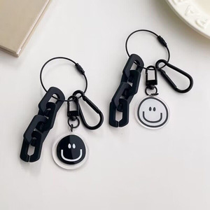 Porte-clés personnalisé créatif avec photo de visage - Porte-clés de voiture en acrylique noir et blanc personnalisé pour hommes, femmes, cadeau de couple, ornement suspendu - Product Image 1