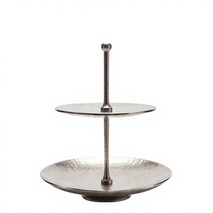 Soporte Multifuncional de 2 Niveles para Pasteles, de Metal Plateado, Bandeja Redonda Martillada con Asa de Bola, Exhibidor de Repostería - Product Image 1