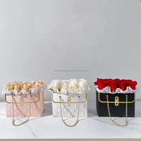 Boîte à fleurs pliable créative pour la Saint-Valentin Xiangheng avec laminage mat, emballage en carton rigide recyclable