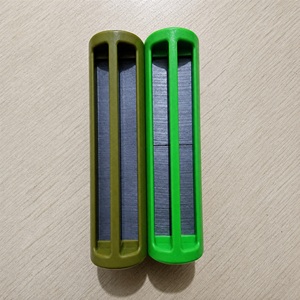 Aimant vétérinaire permanent en ferrite pour l'estomac des bovins D18X80/D32X96 pour l'élevage laitier, matériel de prévention des maladies, maintien des <span class=keywords><strong>ongles</strong></span> et des fils - Product Image 2