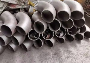 Codo de Acero al Carbono de Alta Presión a 90 Grados, Curva de Tubería Sin Costura Estándar ASTM para Sistemas de Oleoductos - Product Image 6