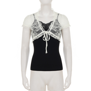 Conjunto de Dos Piezas Estilo Retro Y2K: Top Corto Sexy con Encaje y Cuello en V Negro y Camisola con Tirantes - Product Image 6