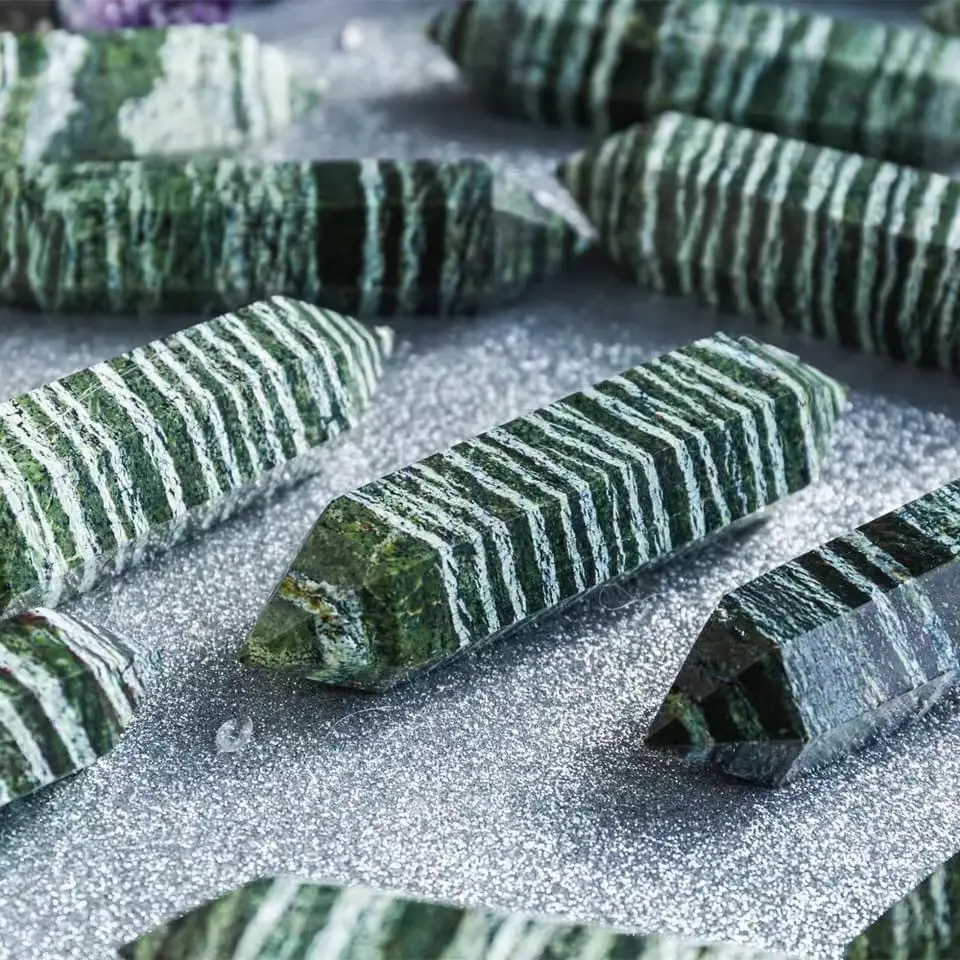 Wholesale good price Healing crystal point polished green zebras jasper tower For Decoration