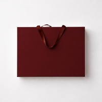 Boîte cadeau pliable en carton rigide mat de luxe avec logo personnalisé de qualité supérieure