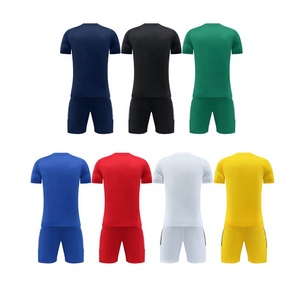 Maillots de football pour adultes de haute qualité en gros d'usine, uniformes de football en polyester à séchage rapide, maillots de football personnalisés imprimés pour l'entraînement - Product Image 2