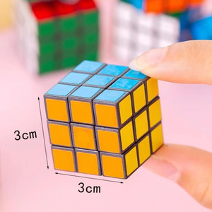 Bán buôn màu sắc khác nhau tốc độ 3x3 ma thuật tốc độ Câu Đố khối lập phương ma thuật cho đào tạo Não Đồ chơi - Product Image 4