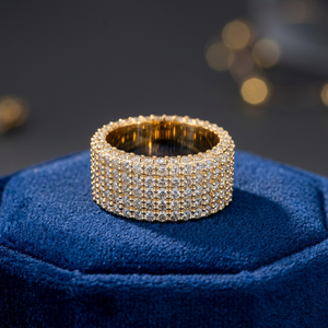 Anillo de Diamantes CVD Estilo Hip Hop Premium, Diseño de Cinco Filas, Plata 925 Chapada en Oro - Product Image 1