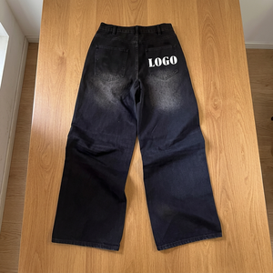 Jean en denim de coton pour homme, coupe droite, délavé foncé, taille mi-haute, coupe classique, style décontracté, logo au dos - Product Image 2