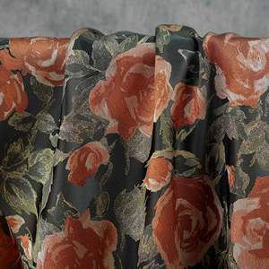 Tela Jacquard Decorativa Tejida con Patrón de Rosas sobre Fondo Negro, Estilo Pintura al Óleo Francesa, para Vestidos Vintage - Product Image 3
