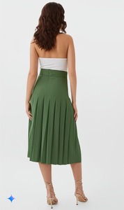 Falda elegante bordada para mujer, ropa de calle sostenible transpirable, personalizable y lavable, hecha en Vietnam - Product Image 6