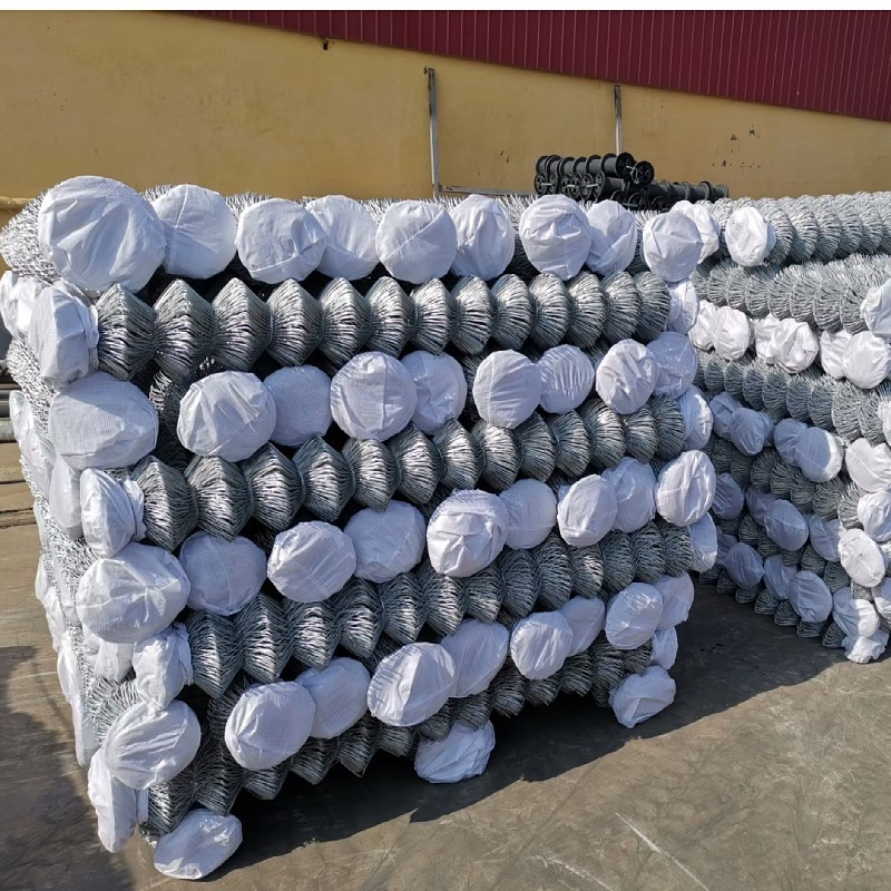 Plastic Coated Chain Link Fence Fabric 9 Gauge Black Color