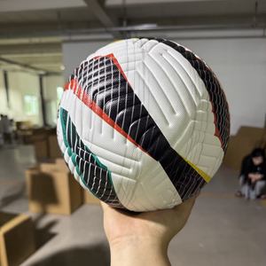 Balón <span class=keywords><strong>de</strong></span> Fútbol Star-Panel Termosellado <span class=keywords><strong>de</strong></span> Doble Cara con Cuero Espejo, Atractivo y Personalizado, Balón <span class=keywords><strong>de</strong></span> Partido <span class=keywords><strong>de</strong></span> Fábrica para Adultos, Directo <span class=keywords><strong>de</strong></span> Fábrica - Product Image 2