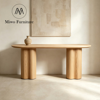 Table de contrôle d'entrée moderne en bois blanc pour hall d'hôtel, mobilier de salon au design simple, table de passage et de porche personnalisable