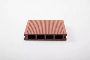 Tuiles <span class=keywords><strong>de</strong></span> terrasse <span class=keywords><strong>de</strong></span> piscine hygiéniques <span class=keywords><strong>de</strong></span> haute qualité Patio extérieur antistatique trous carrés <span class=keywords><strong>en</strong></span> relief à surface lisse Solutions modernes <span class=keywords><strong>jardin</strong></span> - Product Image 4