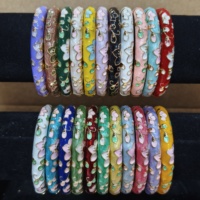 Vente en gros mixte de bracelets en émail cloisonné de haute qualité, colorés, résistants à l'usure, plaqués or 18 carats, avec motifs floraux en relief, cadeaux pour femmes