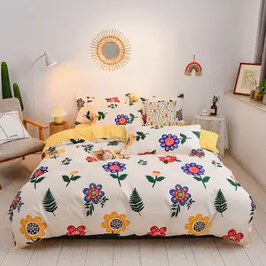 Fabrika sıcak satış polyester pamuk yatak seti modern moda yüksek kaliteli baskı çiçek dört parçalı yorgan kapak