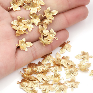 Pendentif Feuille en Acier Inoxydable Plaqué Or, Feuilles Veinées Double Face, Accessoire de Bijoux DIY pour Épingle à Cheveux, Décontracté Printemps 2025 - Product Image 2