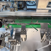 Machine d'emballage automatique à grande vitesse entièrement servo-assistée avec pulvérisateur de colle pour ligne de production alimentaire