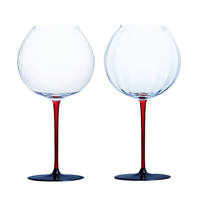 Globo de cristal soplado a mano, globo de cristal de color con pie negro y vástago rojo a granel, suministro de vidrio de vino de China