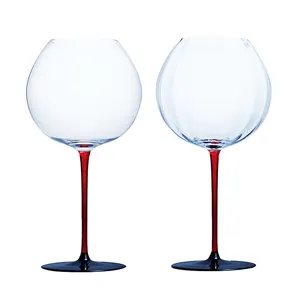 <span class=keywords><strong>Verre</strong></span> à <span class=keywords><strong>vin</strong></span> rouge en cristal soufflé à la main <span class=keywords><strong>avec</strong></span> <span class=keywords><strong>pied</strong></span> <span class=keywords><strong>noir</strong></span> et tige rouge en vrac de Chine - Product Image 1