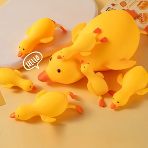Juguete Blandito de Pato Amarillo, Juguete Antiestrés de Subida Lenta, Juguete Sensorial Suave de TPR para Niños y Adultos, Alivio de la Ansiedad y la Descompresión - Product Image 3