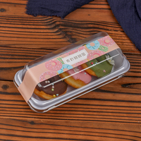 Boîte d'emballage pour beignets de petite taille, très vendue, remplie de pain au chocolat à la fraise, boîte d'emballage jetable transparente