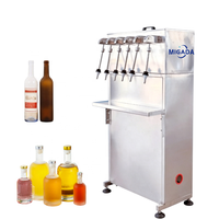 Machine de remplissage isobare de boissons gazeuses au CO2 en bouteilles en verre avec 6 buses, remplisseuses de bouteilles de liquide à débordement par gravité