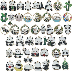 Dễ thương Panda tre tự làm mặt dây chuyền <span class=keywords><strong>handmade</strong></span> kim loại Keychain phụ kiện thời trang chuỗi điện thoại di động với hiệu ứng dầu thả - Product Image 4