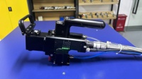 Machine de nettoyage au laser à fibre mini portative à chaud, très vendue, pour l'élimination de la rouille, 6000w avec système de nettoyage Relfar