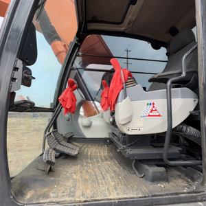 Excavadora Usada Hitachi ZX200 20T con Motor Isuzu, Bomba de Engranajes, Pulgar Hidráulico para Preparación de Terrenos y Plantación de Árboles (Modelo 2024) - Product Image 3