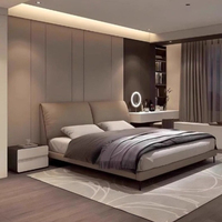 Lit moderne minimaliste en cuir véritable souple, design écologique, pour chambre principale