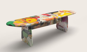 Elegante diseñador pintado a mano mesa de centro otomano vivamente coloreado personalizado Menhir banco para área de entretenimiento - Product Image 2