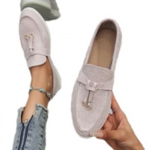 Mocassins à enfiler en toile respirante <span class=keywords><strong>de</strong></span> haute qualité avec pompons pour femmes, style européen-américain, nouvelle collection 2024, grandes tailles 43 et petites tailles - Product Image 5