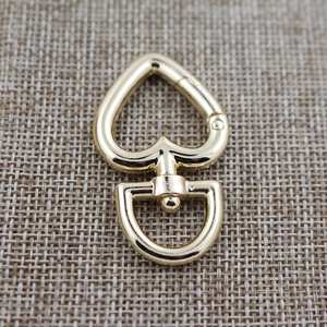 Fábrica <span class=keywords><strong>de</strong></span> forma <span class=keywords><strong>de</strong></span> <span class=keywords><strong>corazón</strong></span> primavera hebilla bolso hardware <span class=keywords><strong>gancho</strong></span> giratorio <span class=keywords><strong>gancho</strong></span> <span class=keywords><strong>de</strong></span> hardware clave <span class=keywords><strong>gancho</strong></span> - Product Image 3