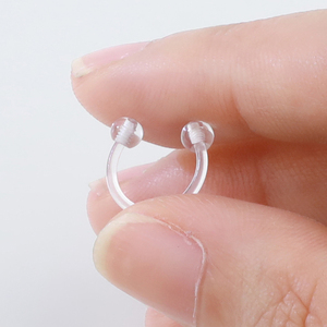 Fábrica al por mayor Unisex 1mm Cuerpo transparente Piercing Nariz Anillos Hipoalergénico PP Bola de doble cabeza en forma de C India Nariz Clavo