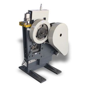 Máquina Punzonadora y Cortadora Eléctrica Multifunción (Ironworker) para Perfiles Angulares y Acero de Canal, Alta Productividad, 380V 2.2KW - Product Image 4