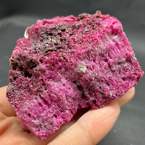 Venta al por mayor de piedras de rubí crudas naturales de alta calidad, tendencia de moda ideal para decoración del hogar única y regalos navideños. - Product Image 3