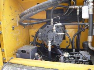 Pintura Original Excavadora Hidráulica Usada Sobre Orugas VOLVO EC210 21 Toneladas en Buen Estado y a Precio Barato - Product Image 6