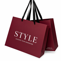 Sac en papier blanc personnalisé de luxe pour le commerce de détail avec impression de logo, taille personnalisée pour la promotion de la marque