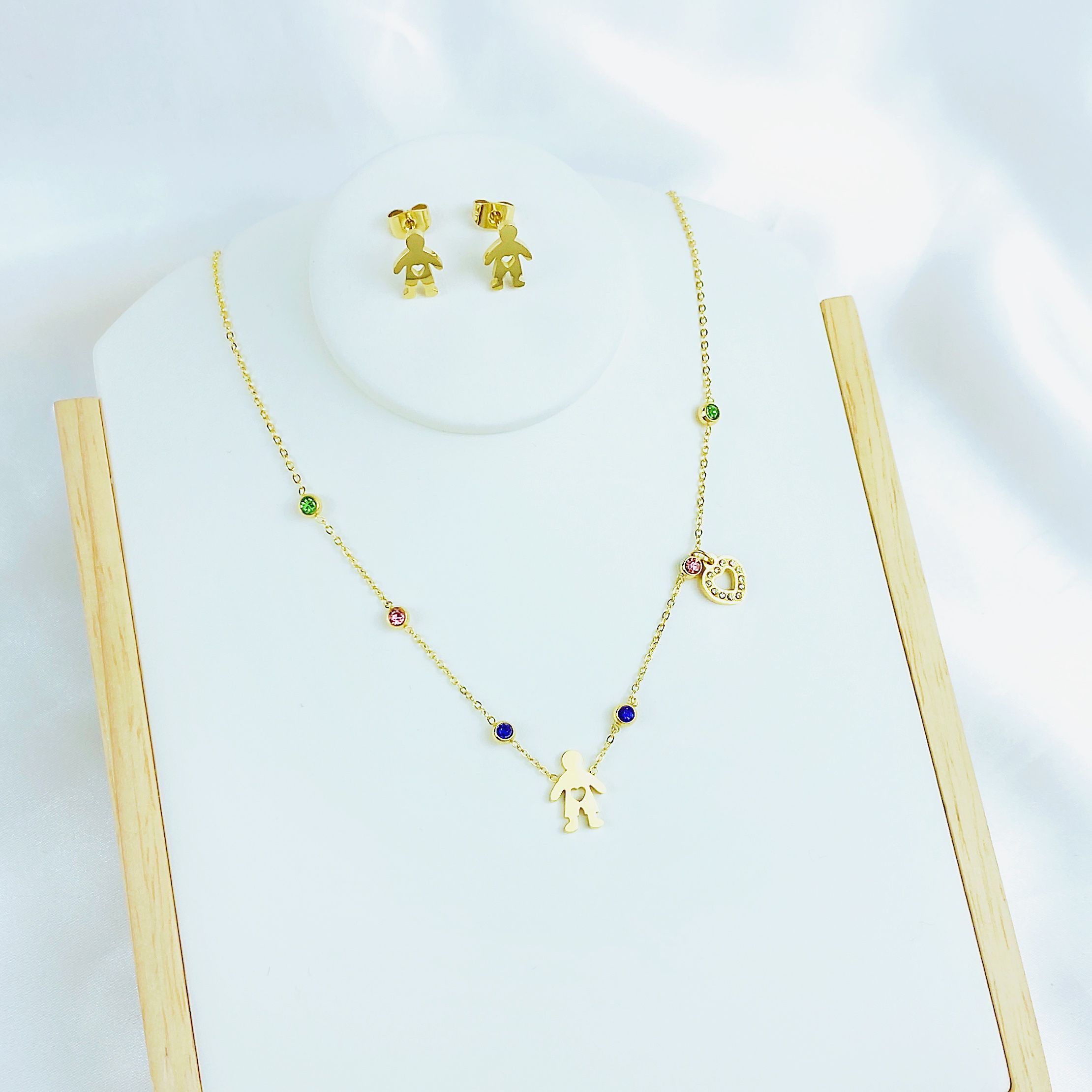 Cadena de oro de moda niños Acero inoxidable feliz niño y niña besos colgante pendientes conjunto de los niños conjunto de joyas