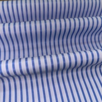 Tissu de chemise rayé léger 100 % polyester teint en fil, personnalisé OEM pour hommes et femmes, idéal pour les mariages
